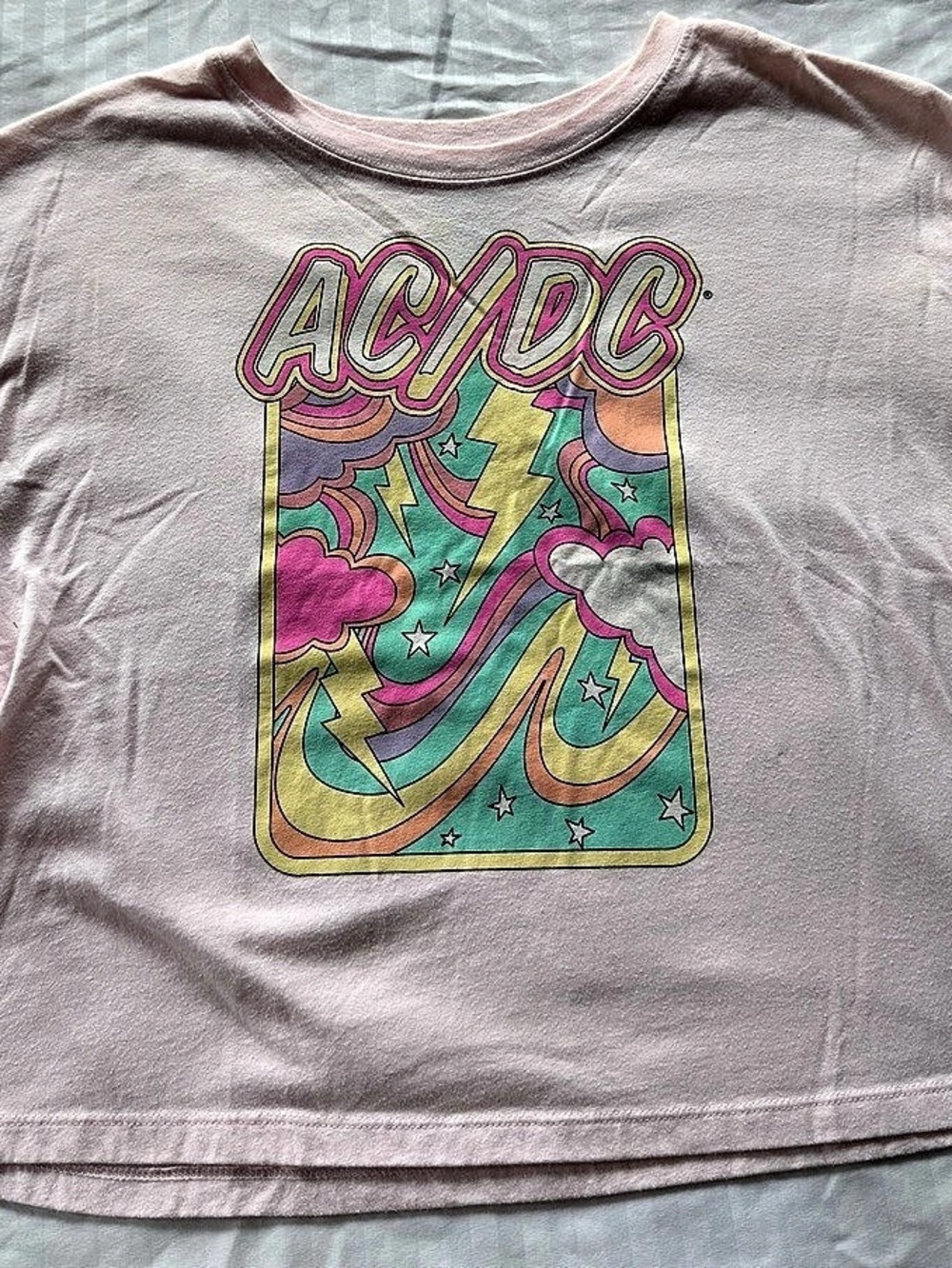 AC/DC Graphic Short Sleeve Cropped Tee in Pink